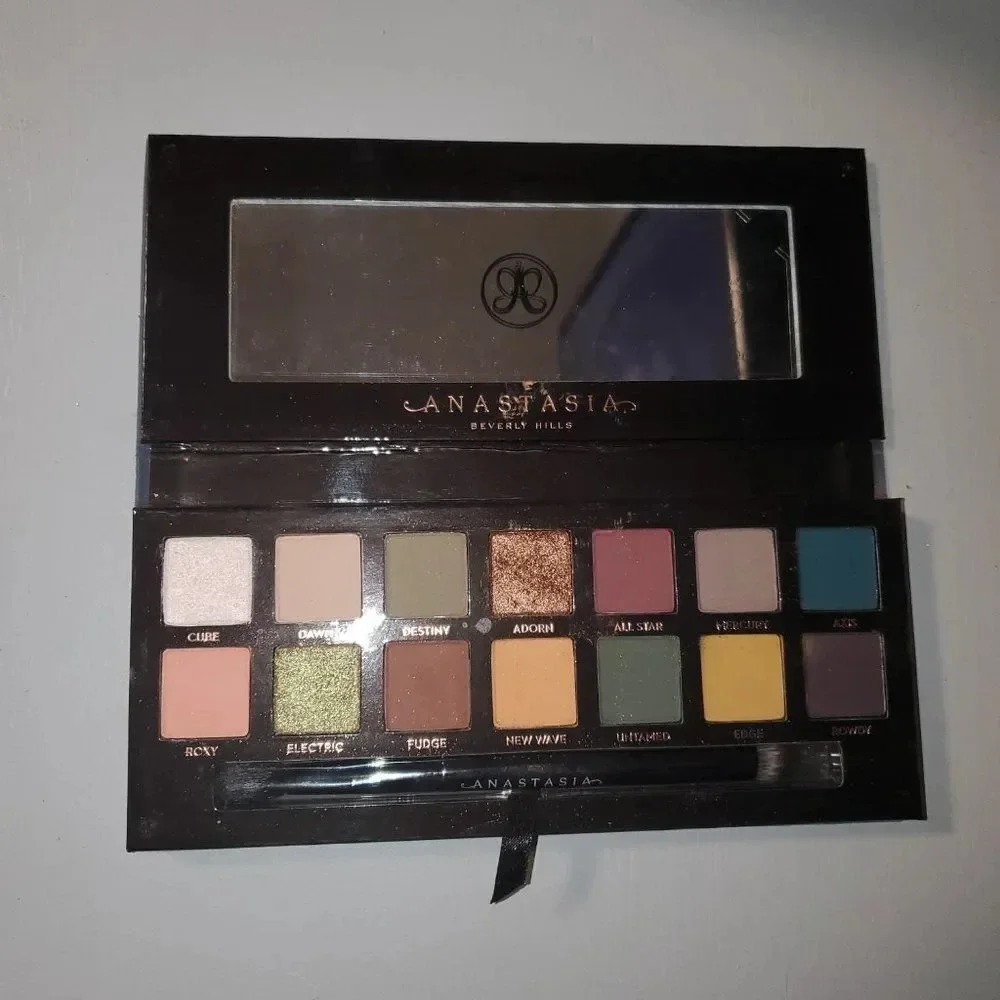 Anastasia Beverly Hills Subculture 14 color Eyeshadow Palette